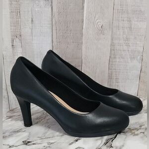 🌷NWOT Clarks Adriel Viola Black Leather Round Toe Heels🌷size:10W